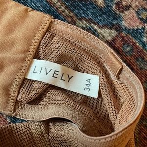 34A Lively brand strapless bra